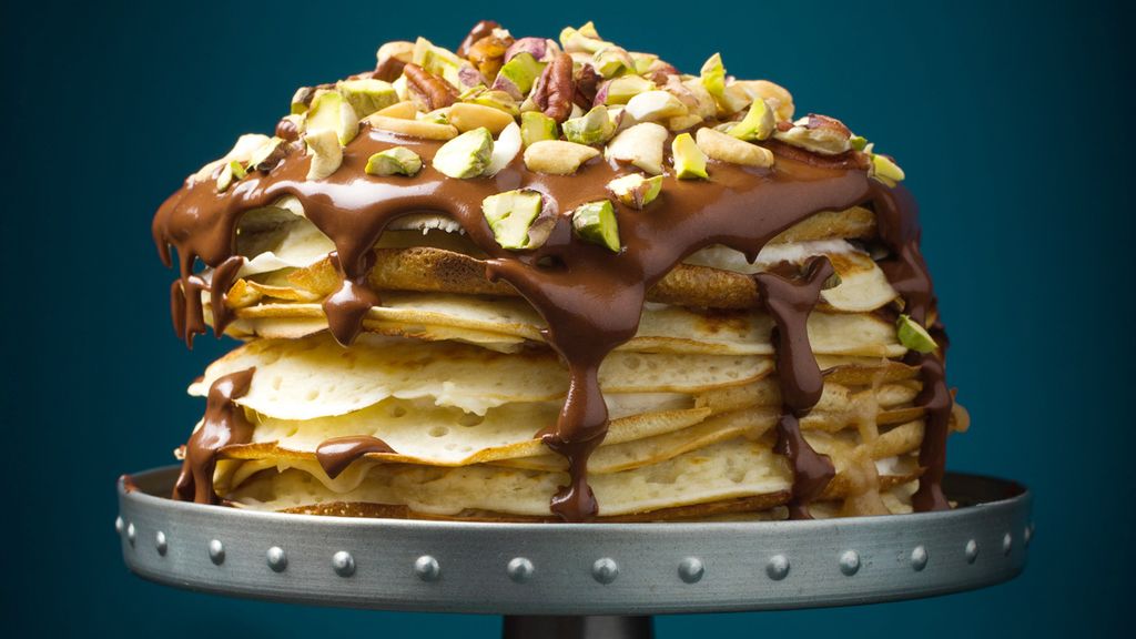 Tarta de crepes con chocolate y pistacho