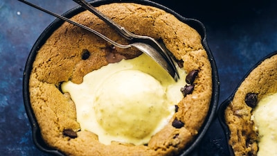'Cookies XXL' con helado de vainilla