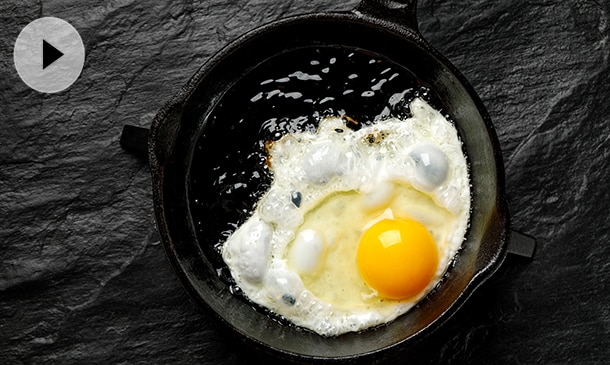 Cómo freír un huevo sin fracasar