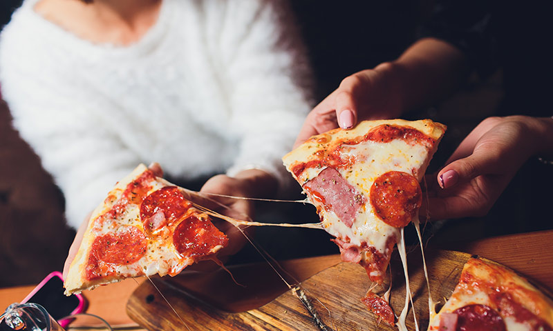 Tú también puedes hacer masa de pizza profesional ¡pero en casa!