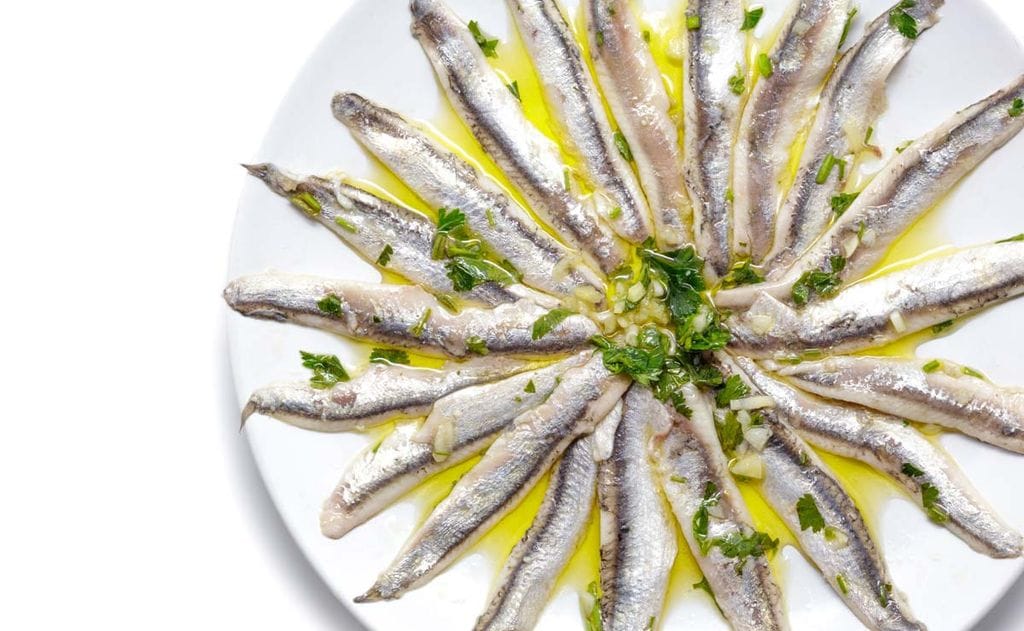 Cómo hacer boquerones en vinagre y no morir en el intento