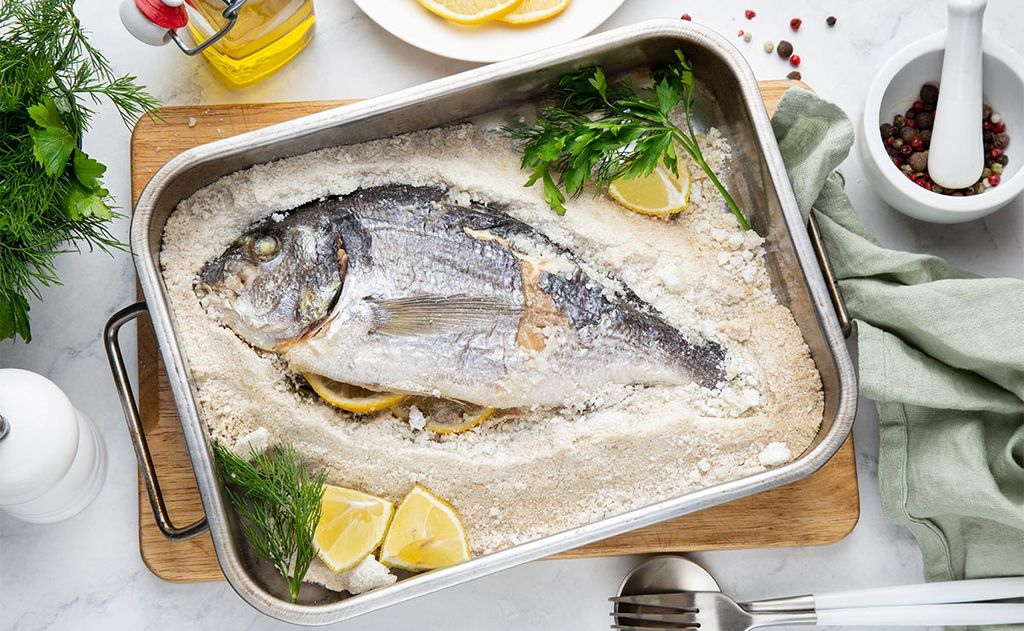 No te creerás lo fácil que es hacer pescados a la sal