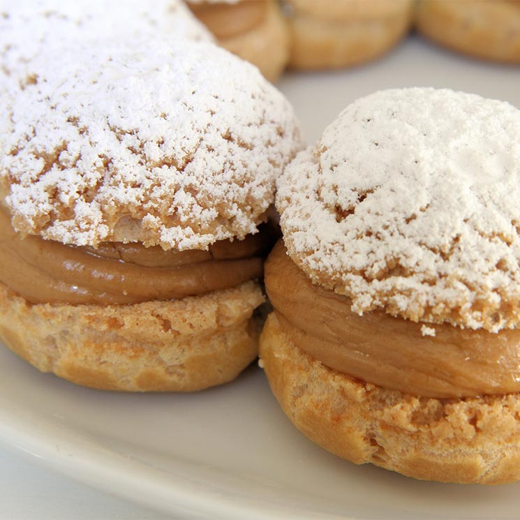 Bocaditos rellenos de crema de praliné de avellanas