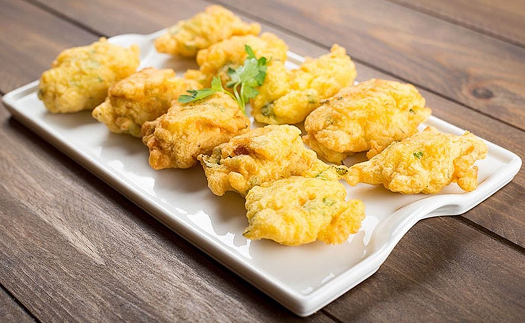 Así se hacen los buñuelos de bacalao más crujientes y jugosos