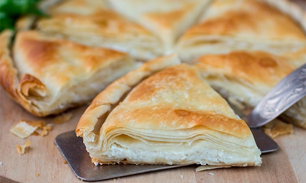 'Tiropita', aprende a preparar el pastel que fascina a los griegos