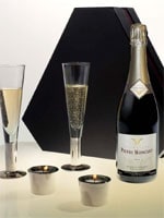 Cofre Romántico (Champagne P. Moncuit + 2 copas y 2 porta velas de La Mediterránea)
