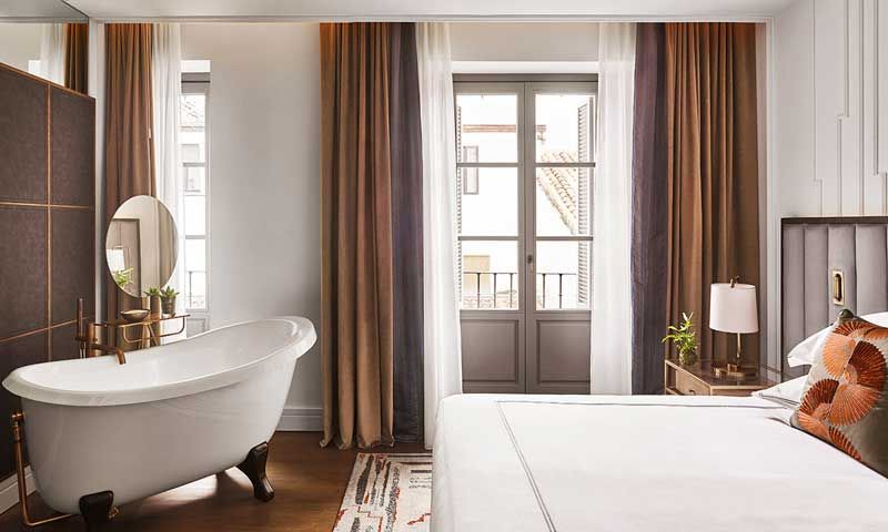 ¿Dormir en una suite decorada por un diseñador 'top'? Echa un vistazo a estos exclusivos hoteles