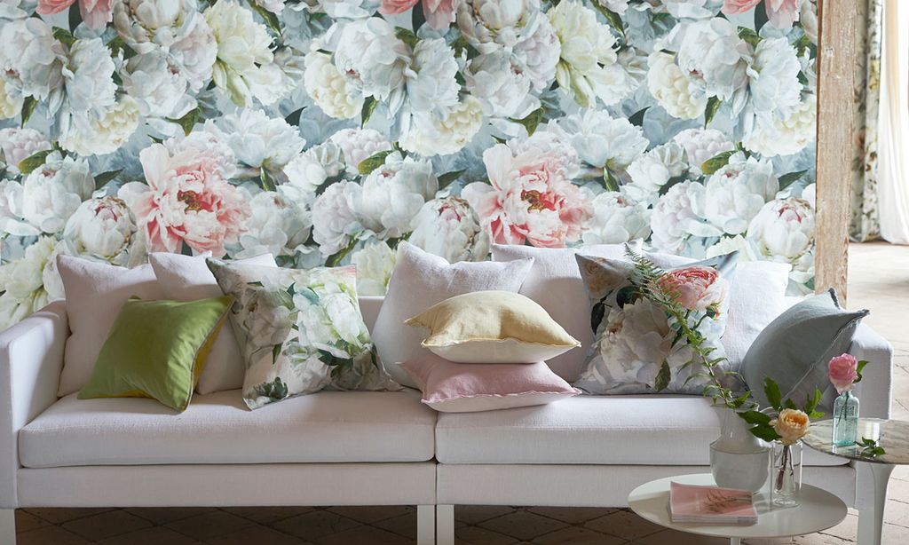 Los estampados florales convertirán tu casa en un jardín interior