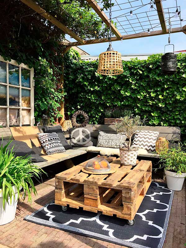 Ideas para decorar tu jardín, patio o terraza con palets - Foto 1