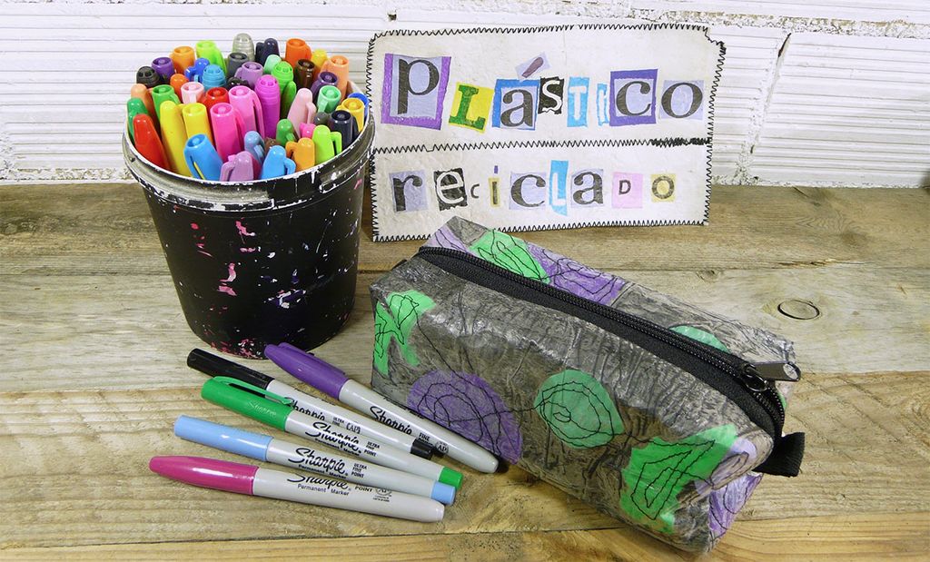 Artesanos del reciclaje, decoración a partir de materiales reciclados y sostenibles