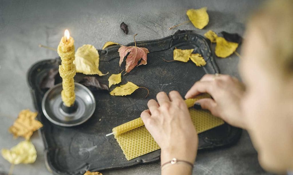 Ideas para hacer tus propias velas... ¡también con cera de abeja natural!