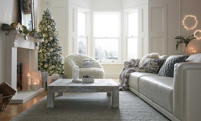Ideas para iluminar tu casa en Navidad sin caer en el 'efecto feria'