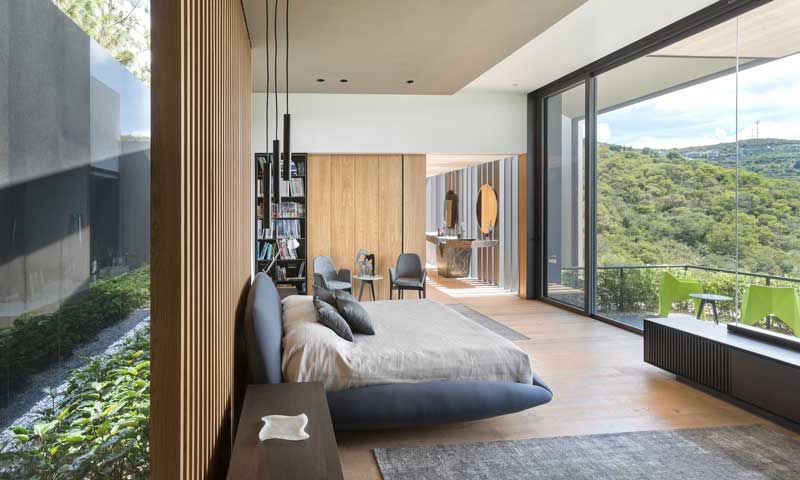 Arquitectura sostenible: Vivir en una casa construida en una roca - Foto 1