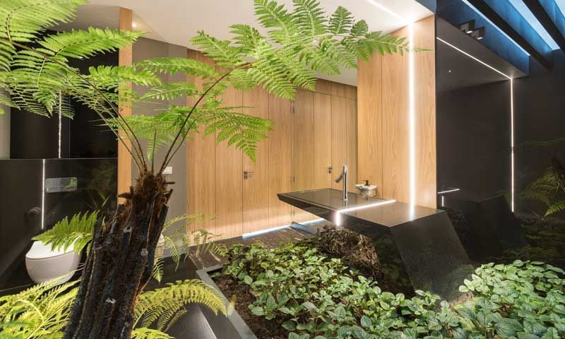 Arquitectura sostenible: Vivir en una casa construida en una roca - Foto 6