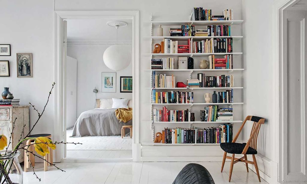 10 pasos para ordenar las estanterías de tu casa de arriba abajo