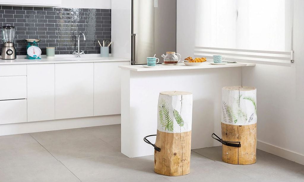 Decora un taburete de madera con la técnica de las transferencias