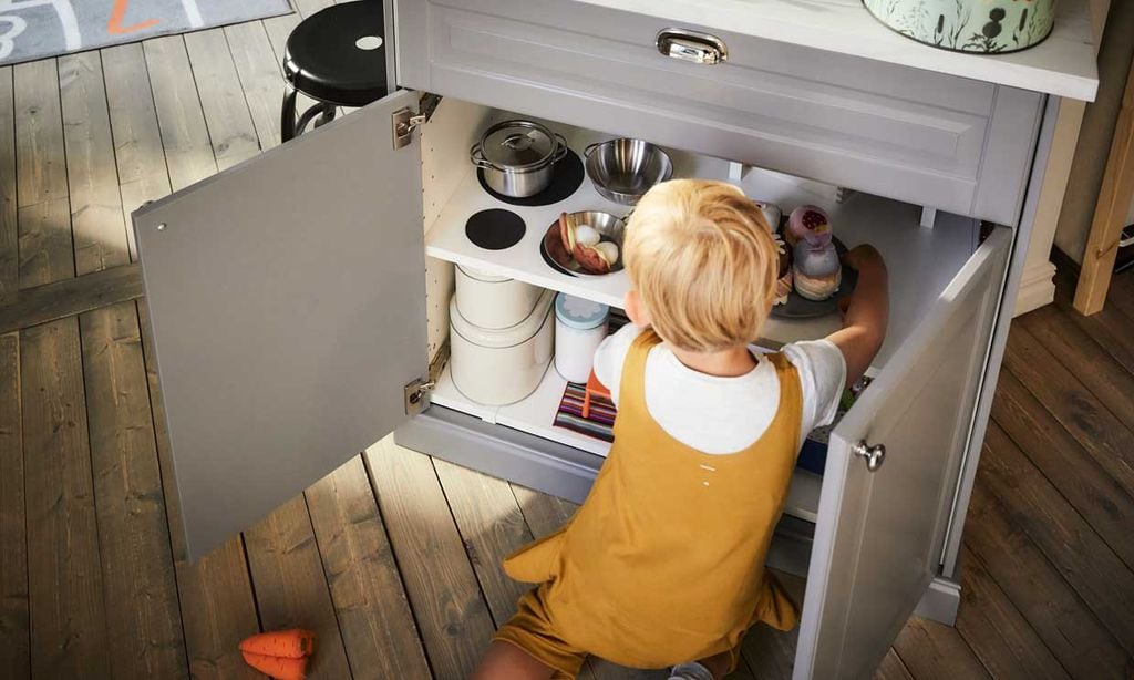 Hoy cocinan ellos: claves para lograr una cocina funcional y segura para pequeños chefs