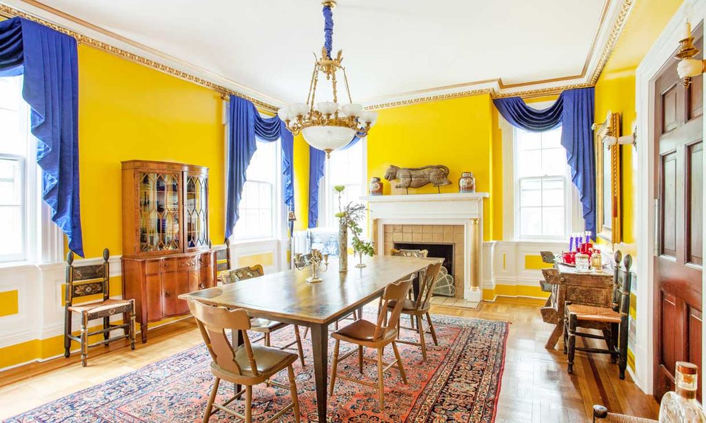 El maximalismo y el color de esta casa muestran cómo es el glamur del siglo XXI