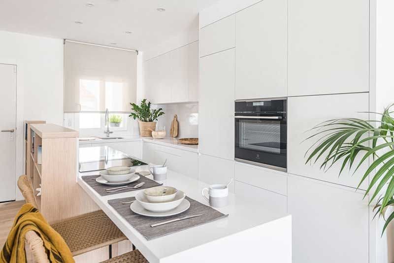 Formas de colocar las mesas de cocina - Foto 1