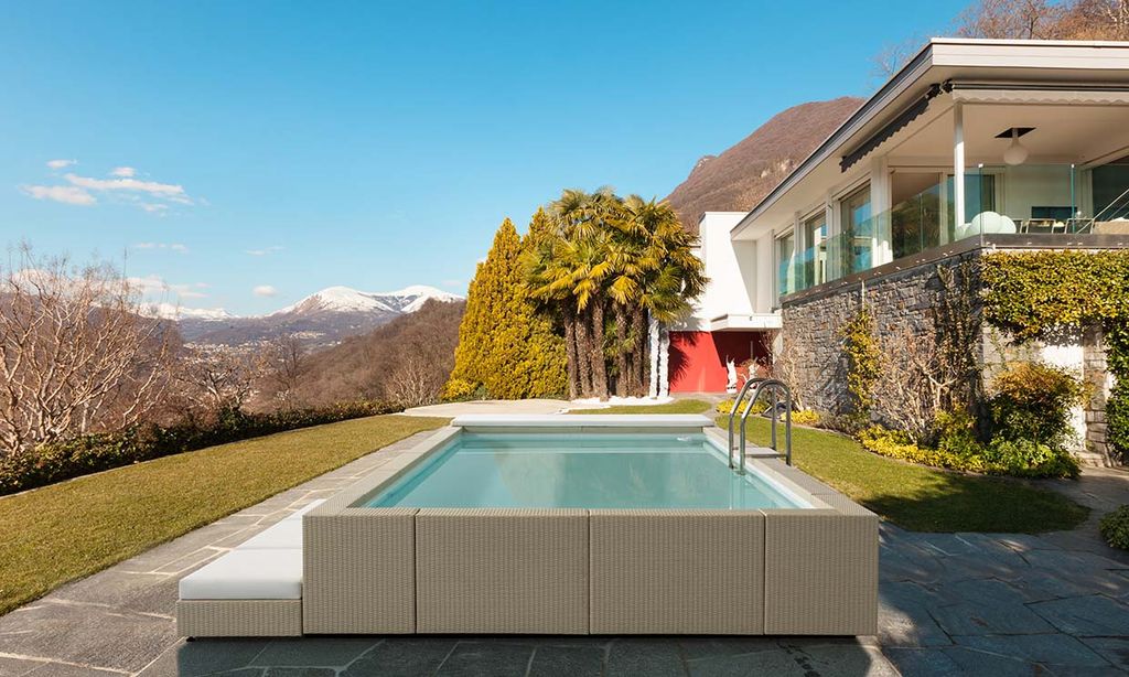 De este verano no pasa: pon una piscina desmontable en el jardín