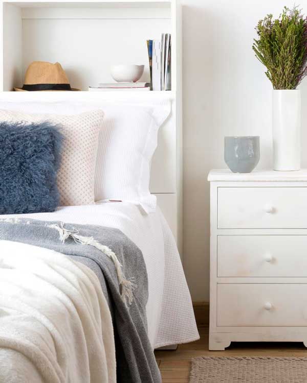 Decoración de dormitorios pequeños: Dónde y cómo colocar la cama - Foto 1