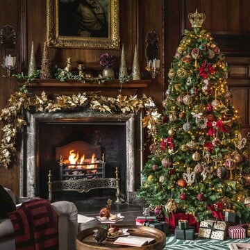 Cómo decorar la chimenea esta Navidad y hacer que sea la estrella del salón