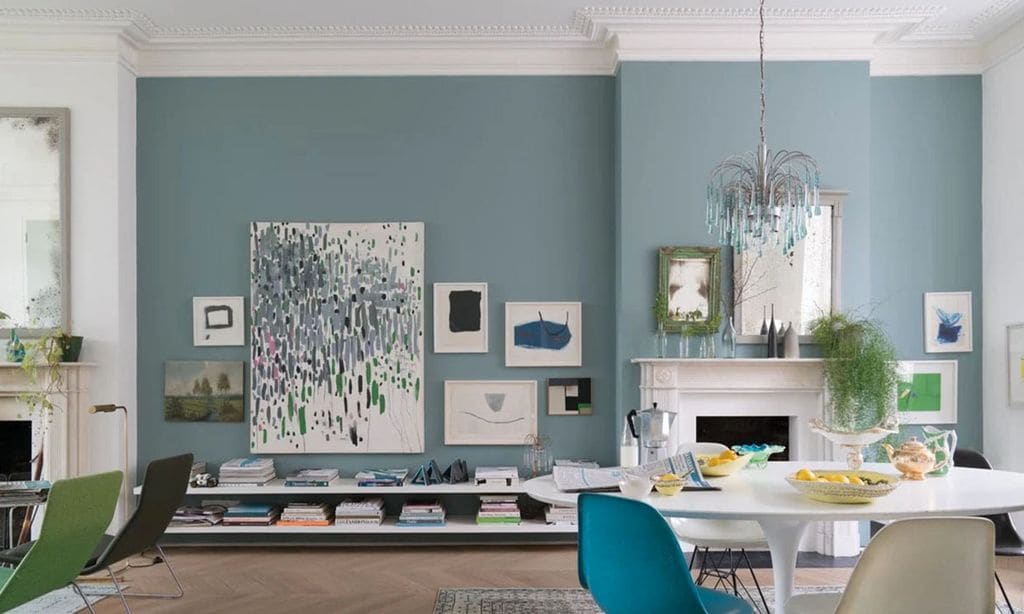 Las mejores ideas para decorar una pared del salón diferente a las demás