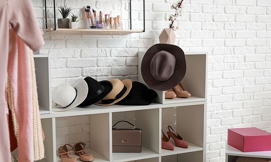 10 formas muy prácticas de ordenar tus complementos: joyas, cinturones, sombreros…