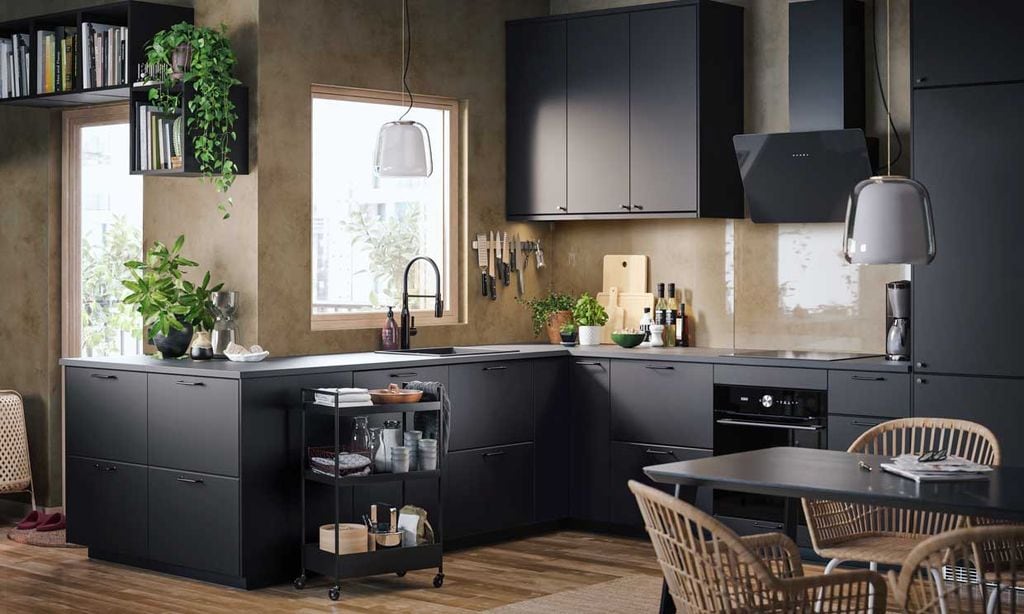 Revolución en la cocina: el blanco cede su reinado al color