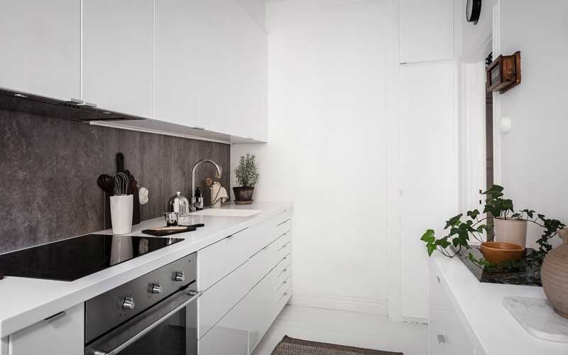 ¿Cocina estrecha y alargada? Descubre cómo hacerla crecer - Foto 8