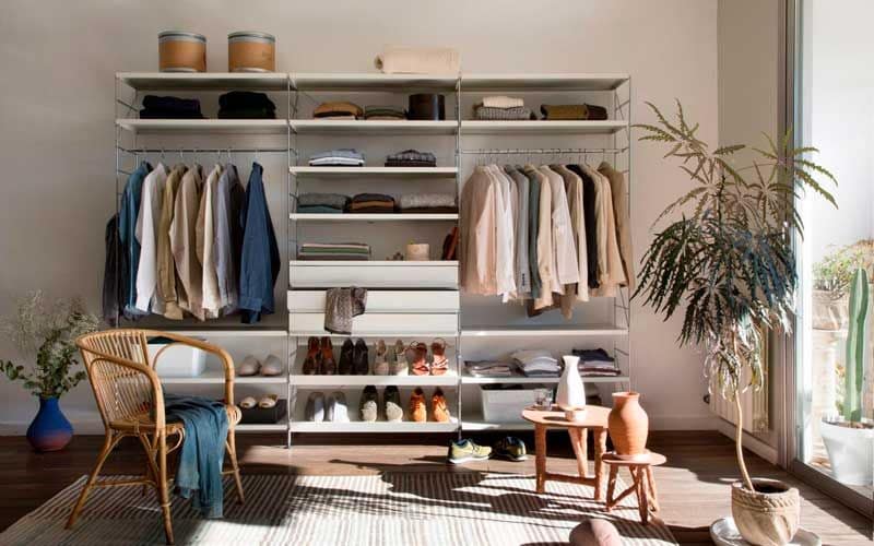 Cómo organizar un armario abierto para que sea estético y funcional