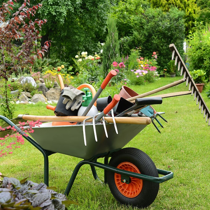 Estas son las herramientas de jardín que no te pueden faltar