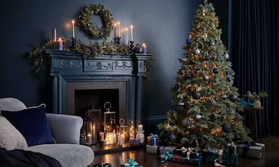 Ideas para dar un encantador toque navideño a la chimenea