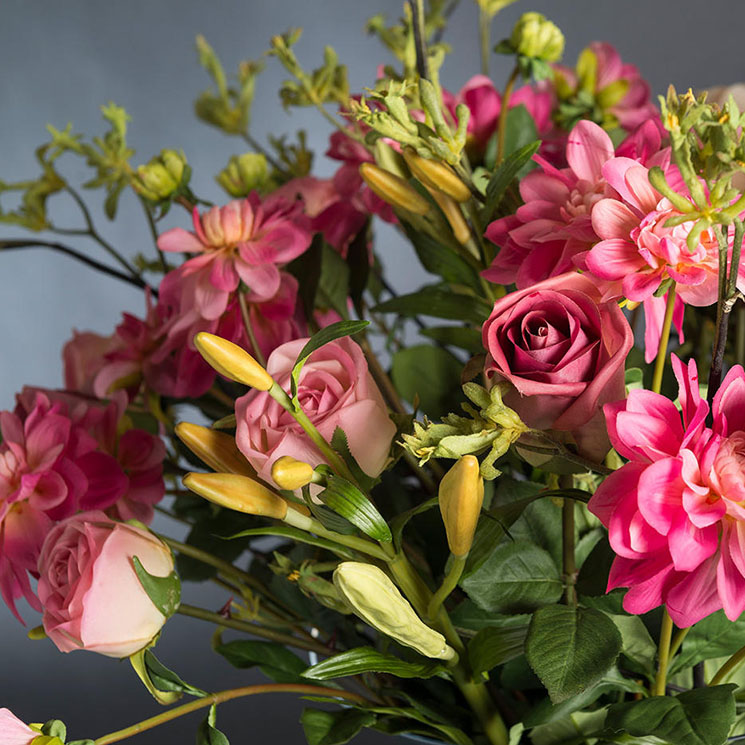 Cómo incorporar a la decoración flores artificiales de forma sencilla y especial