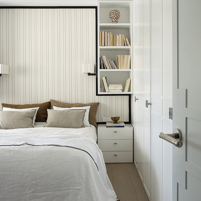 10 ideas (realistas) para aumentar el espacio para guardar en el dormitorio