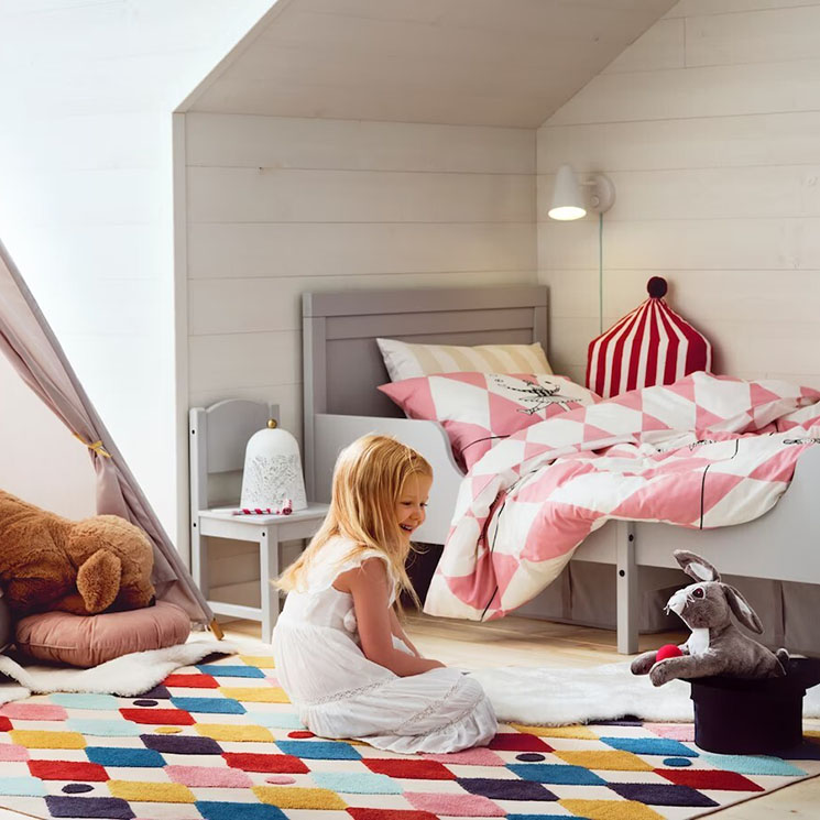 Descubre las mejores alfombras infantiles para decorar el cuarto de los niños