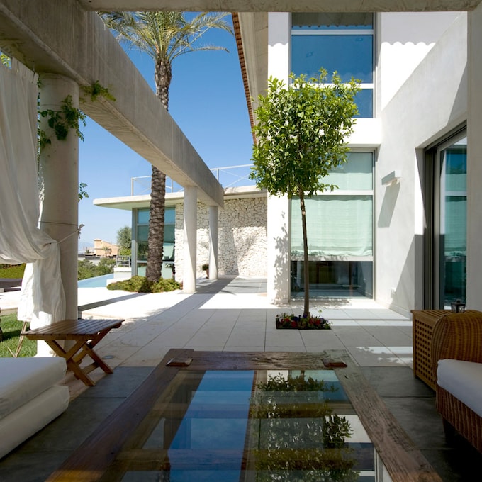 Esta casa de Murcia hace del 'outdoor living' un aliado perfecto para un hogar relajado y luminoso