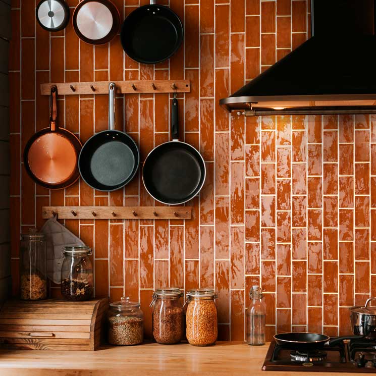 10 ideas ingeniosas para dar estilo y funcionalidad a las paredes de tu cocina 