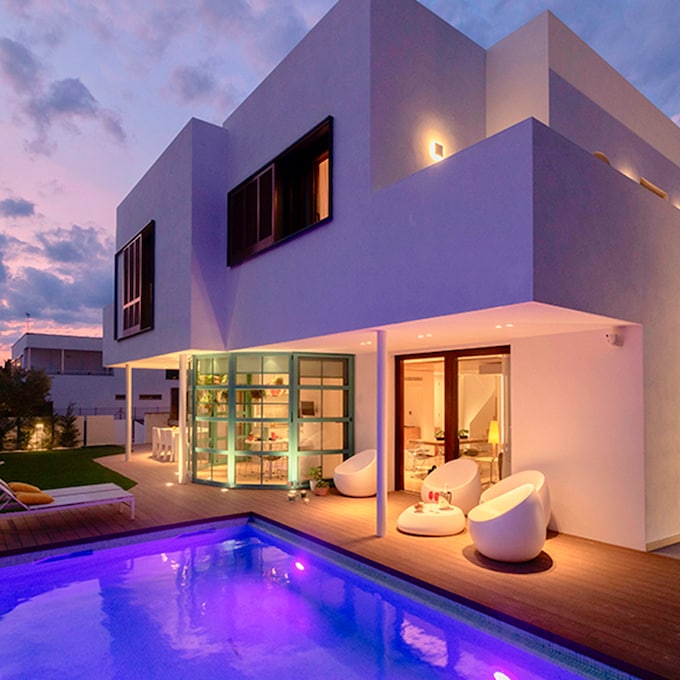 Una casa en Vilafranca del Penedés con un sorprendente estilo minimalista