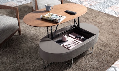Mesas de centro elevables: el mueble que necesita tu salón si te gusta cenar frente a la tele