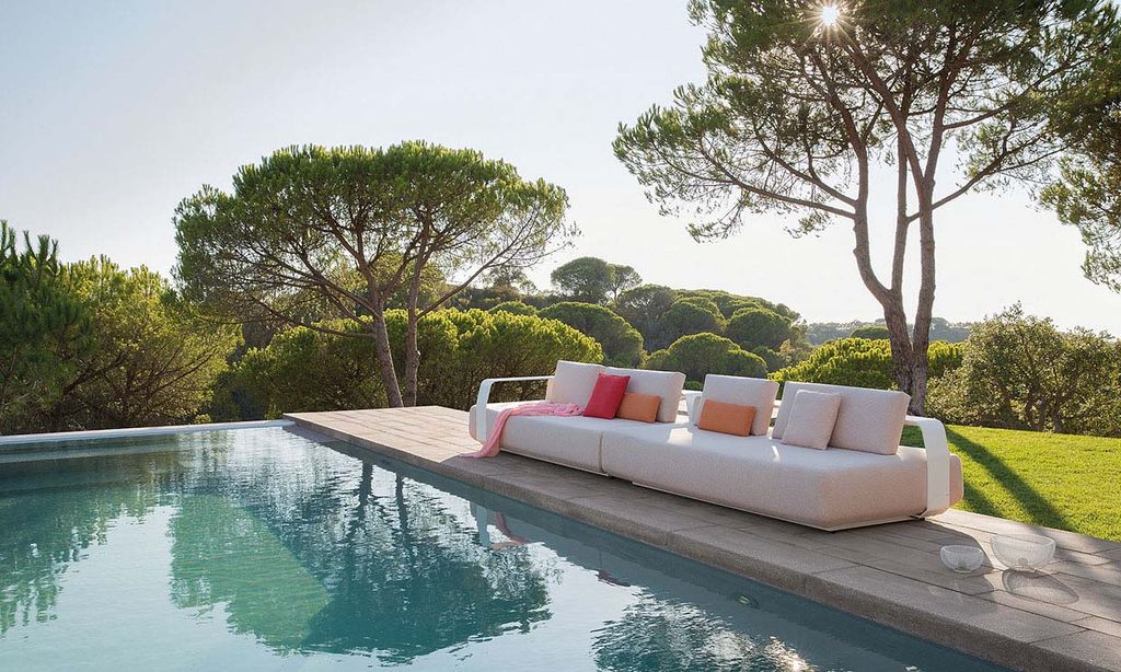 ¿Sabes cómo elegir el mejor sofá de exterior para el jardín o la terraza?