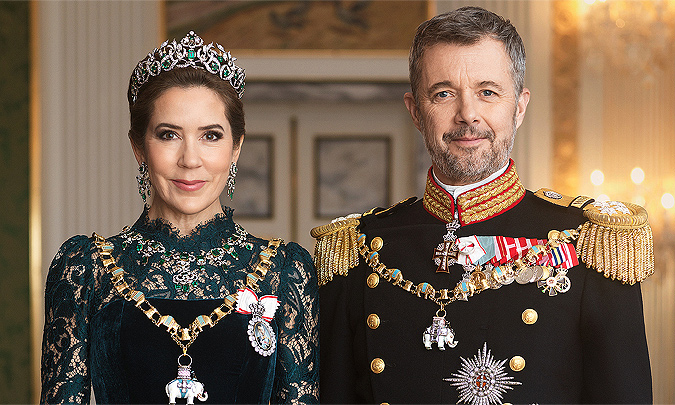 Federico y Mary de Dinamarca estrenan su primer retrato oficial de gala  como Reyes