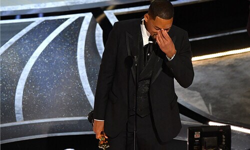 Will Smith, deshecho en lágrimas tras el altercado con el presentador y alzarse con el premio
