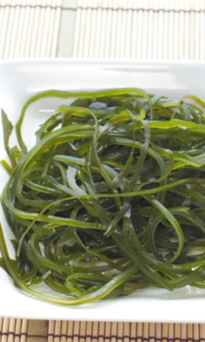 ¿Por qué se recomienda incluir algas en la dieta?