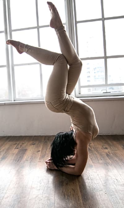Posturas de yoga que ayudan a mejorar la circulación