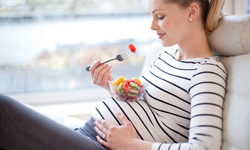Que alimentos comer durante el embarazo para no engordar