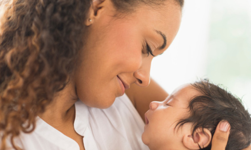 ¿Qué ocurre en el cerebro de una madre para que llegue a dar la vida por la de su hijo?