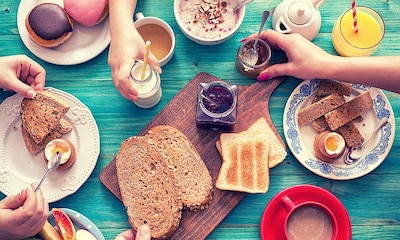 ¿Cómo contribuye el desayuno a tu felicidad?