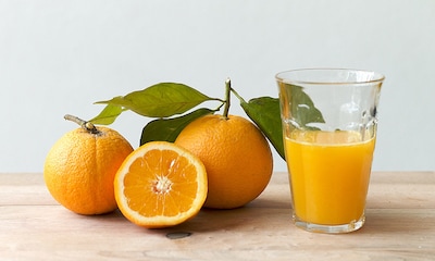 La verdad sobre lo que te aporta beber un zumo de naranja en el desayuno