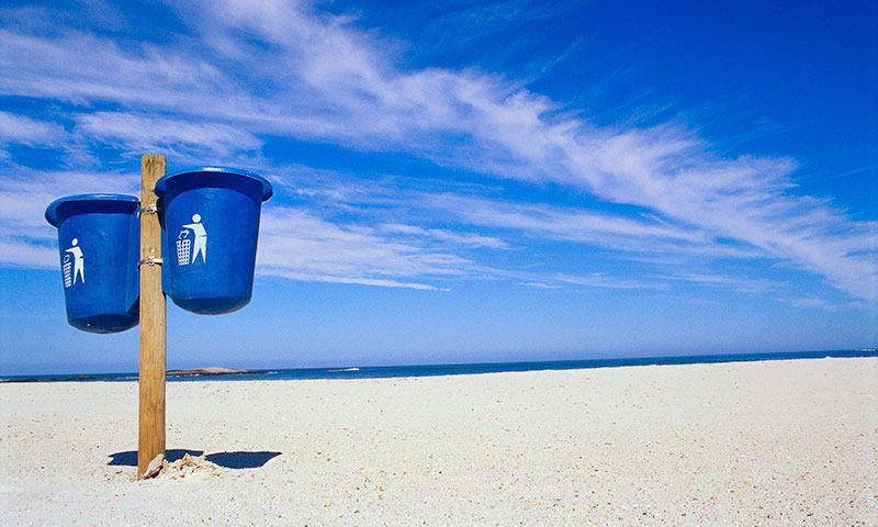 Cómo evitar la contaminación en una jornada de playa